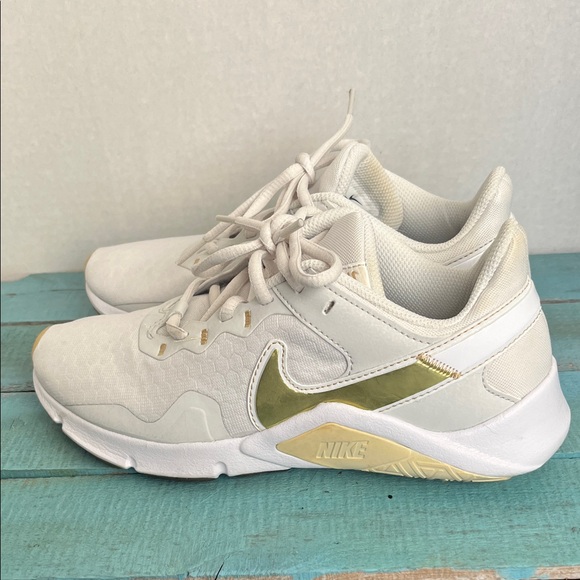 Nike Women's White and Gold Athletic Shoes - Picture 3 of 6
